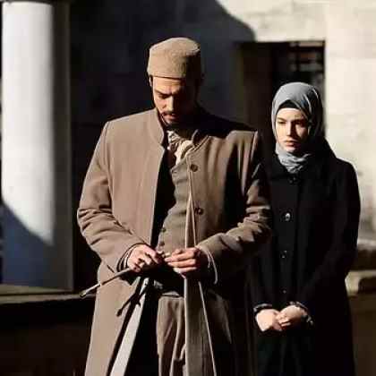 Kızıl Goncalar - Cüneyd ve Zeynep